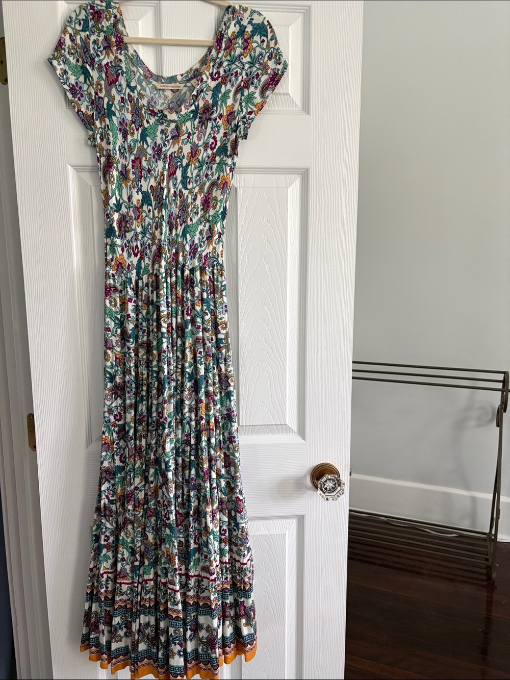 Floral Scoop-Neck Maxi Dress in White and Multicolor